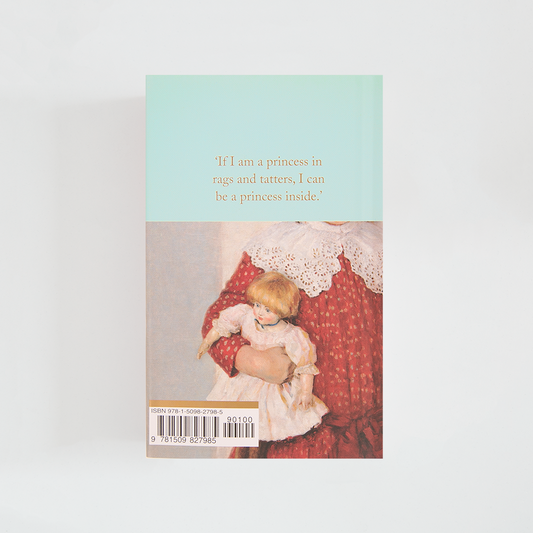 Trasera del libro A Little Princess de Frances Hodgson Burnett (The Collector's Library) de color celeste acompañada de imagen inspirada en la novela.