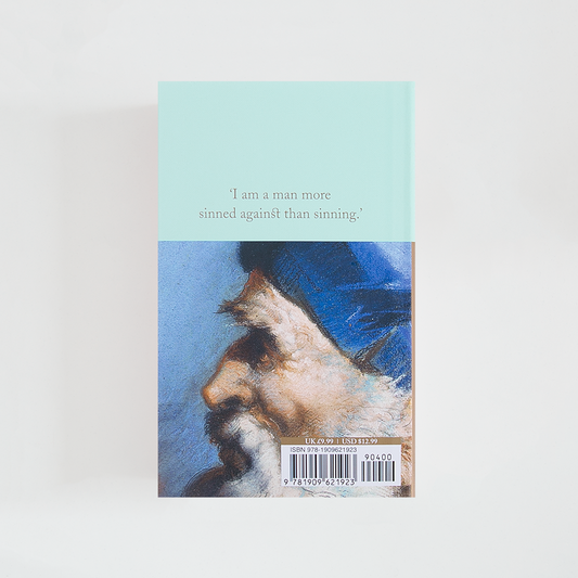 Trasera del libro King Lear de William Shakespeare (The Collector's Library) de color celeste acompañada de imagen inspirada en la novela.