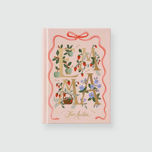 Portada del libro Emma de color rosa claro con ilustraciones de ornamentación clásica.