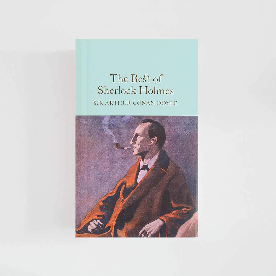 Portada del libro The Best of Sherlock Holmes de Arthur Conan Doyle (The Collector's Library) de color celeste acompañada de imagen inspirada en la novela.