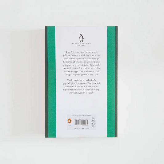 Trasera en tonos verdes con sinopsis del libro en inglés Robinson Crusoe de Daniel Defoe de la colección Penguin English Library sobre fondo blanco.
