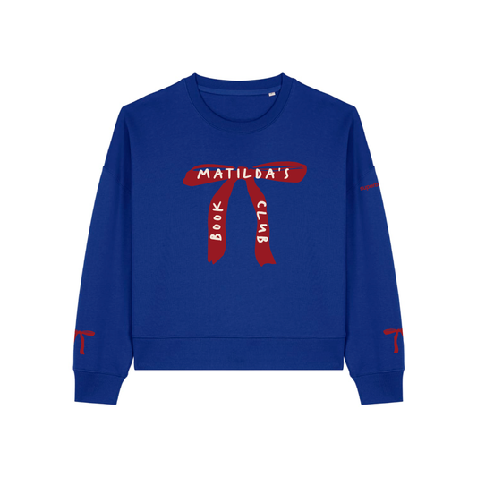 Sudadera con bordado inspirado en Matilda, película de 1996 basada en la novela homónima del escritor británico Roald Dahl. Es de color azul con un gran lazo rojo en el pecho donde se lee Matilda's Book Club. Tiene dos lazos rojos bordados en las mangas.