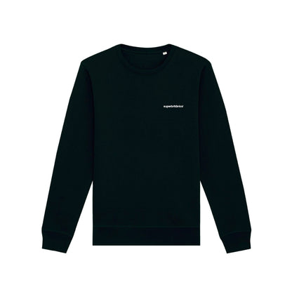 Frontal de la sudadera Stop Making drama you are not Shakespeare de color negro con bordado del logo de Superbritánico en color blanco roto.